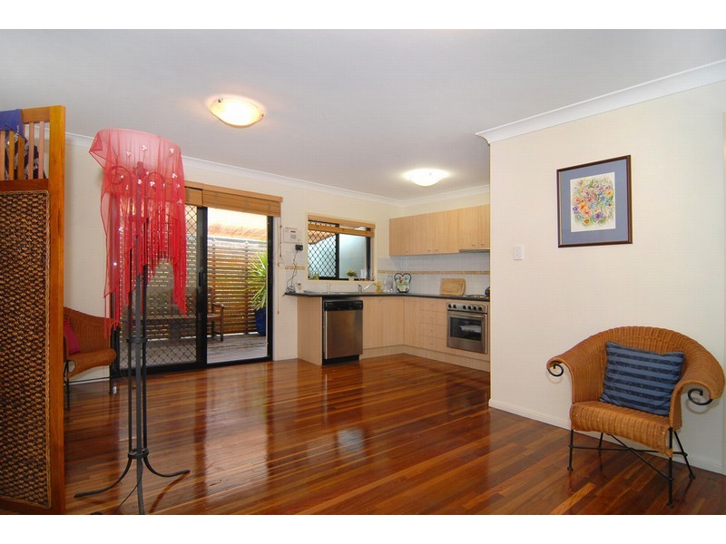 2/16 Denman Street, Alderley QLD 4051