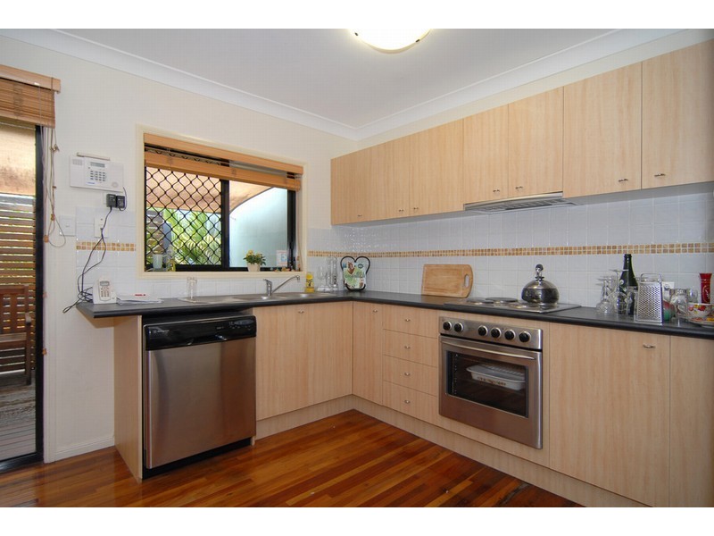 2/16 Denman Street, Alderley QLD 4051