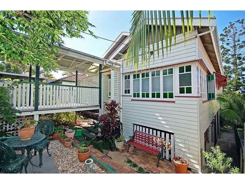 31 Tenth Avenue, Windsor QLD 4030