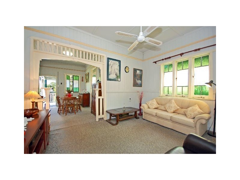 31 Tenth Avenue, Windsor QLD 4030
