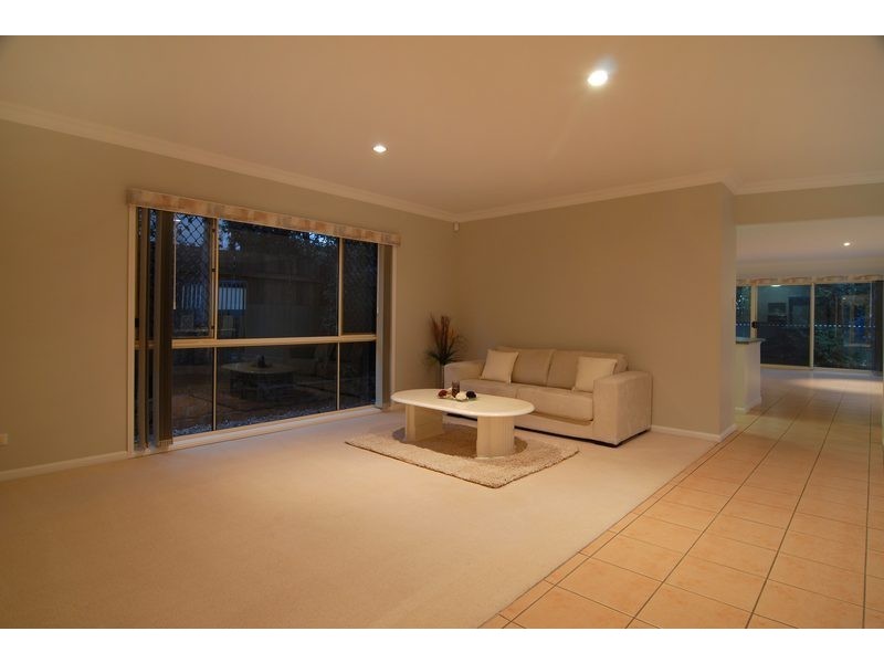 7 Daniel Place, Newmarket QLD 4051