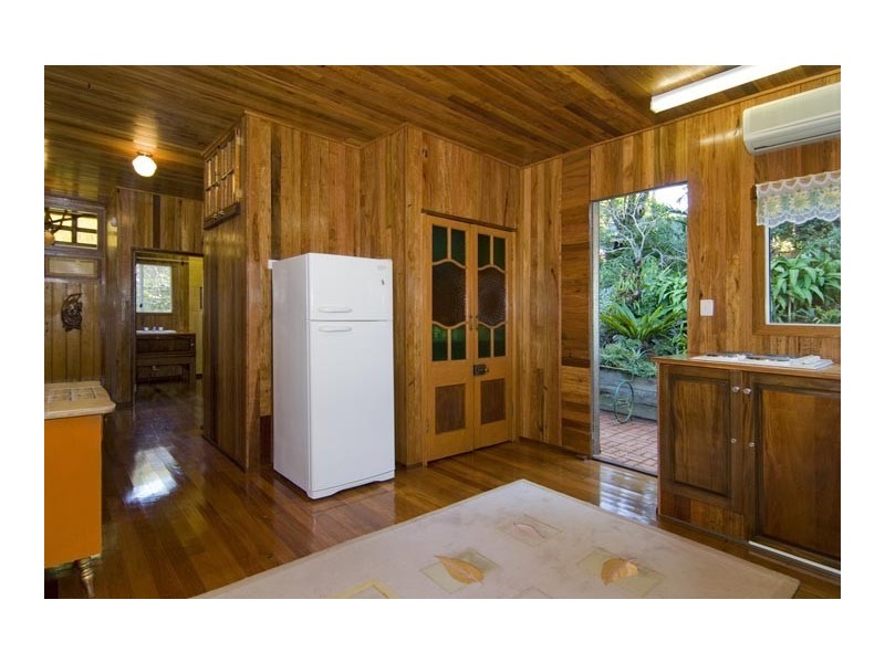 1803 Park View Ave, Mount Glorious QLD 4520