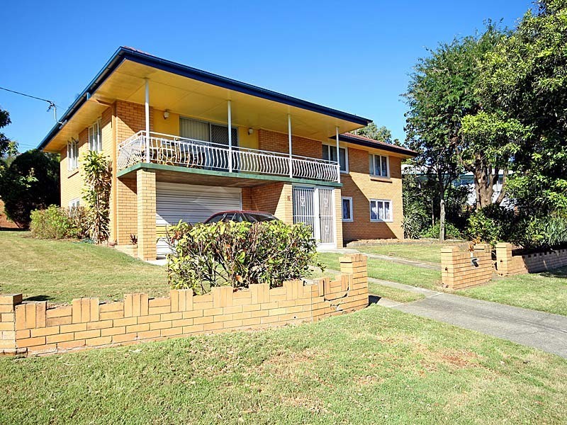 11 Conifer Street, Alderley QLD 4051