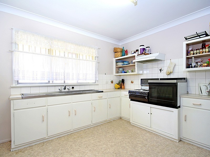 11 Conifer Street, Alderley QLD 4051