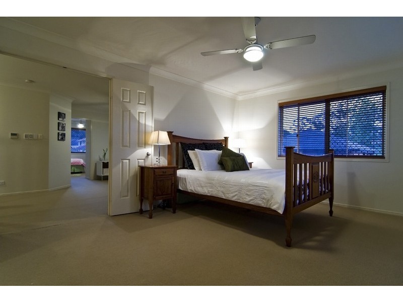 8 Taltarni Circuit, Mitchelton QLD 4053