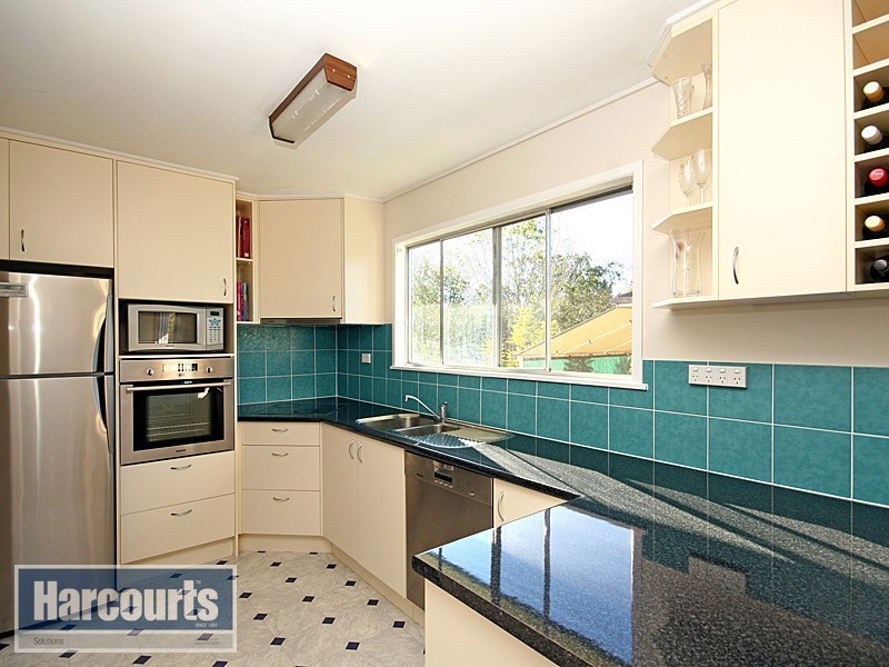 10 Lansvale Street, Mitchelton QLD 4053