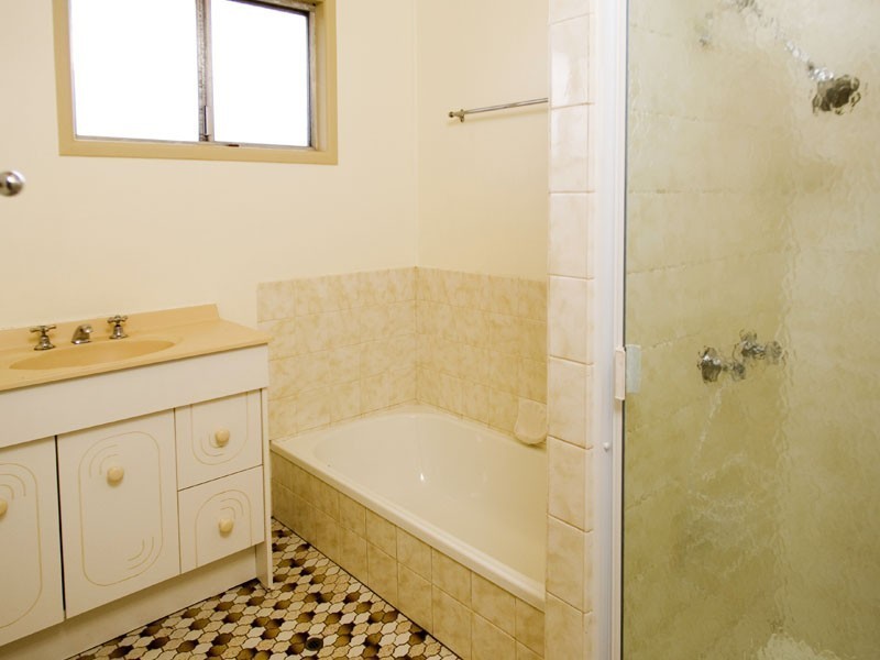 11 Burril Crescent, Ferny Hills QLD 4055