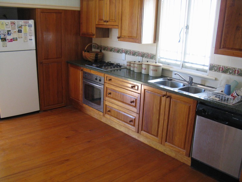 24 Inglis Street, Grange QLD 4051