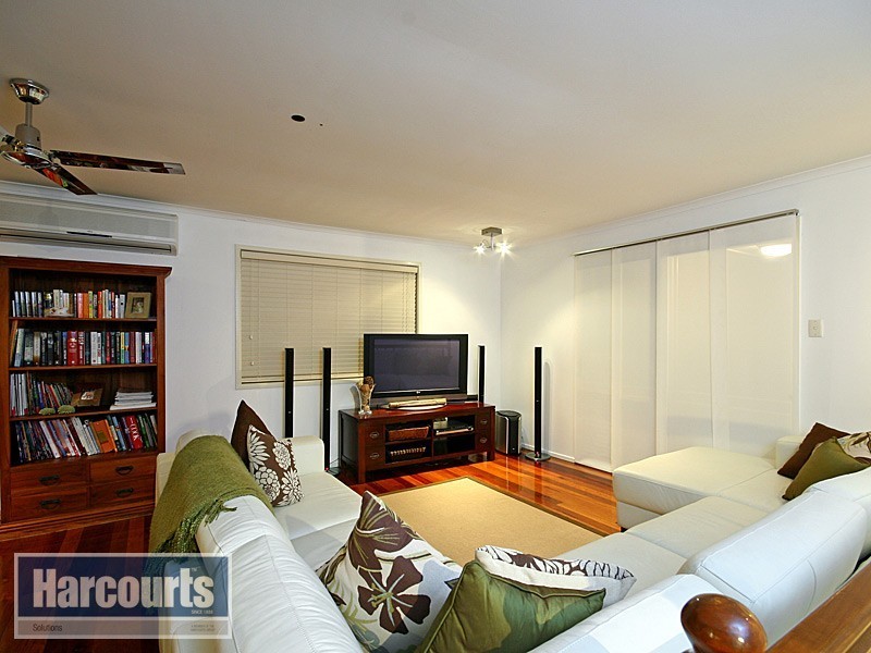 79 Wilgarning Street, Stafford Heights QLD 4053