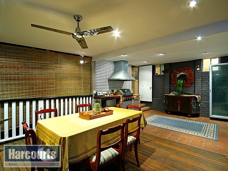 16 Edris Street, Alderley QLD 4051