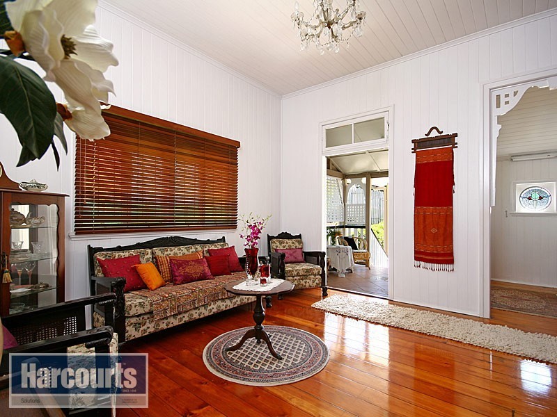 16 Edris Street, Alderley QLD 4051