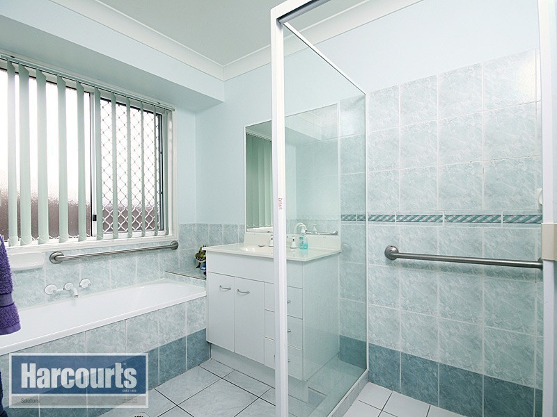 3 Manitoba Place, Wavell Heights QLD 4012