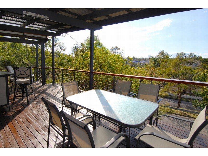 48 Kumbari Crescent, Mitchelton QLD 4053