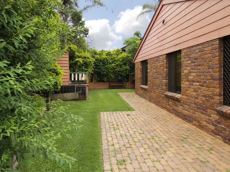 50 Parton Street, Stafford Heights QLD 4053