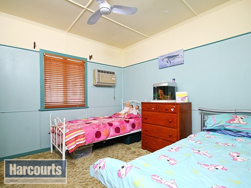 22 Pascoe Street, Mitchelton QLD 4053