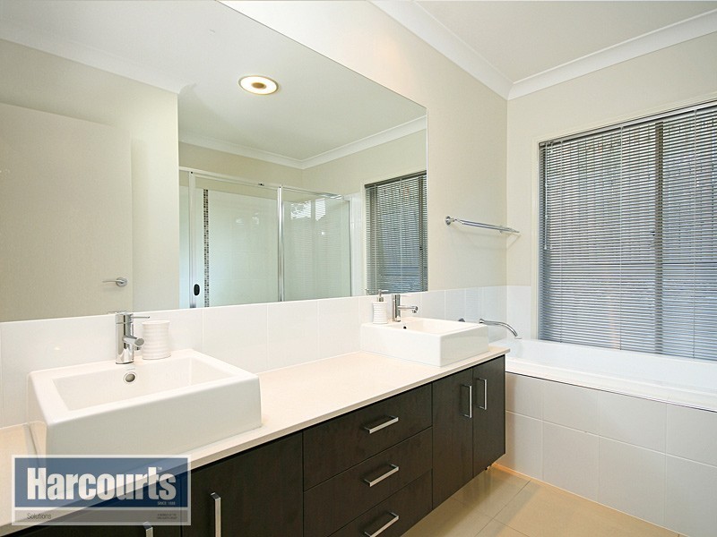 12 Patricia Drive, The Gap QLD 4061