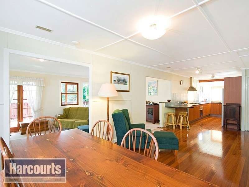 6 Parnoo Street, Mitchelton QLD 4053