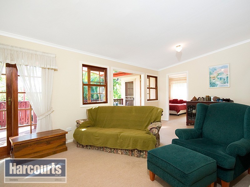 6 Parnoo Street, Mitchelton QLD 4053