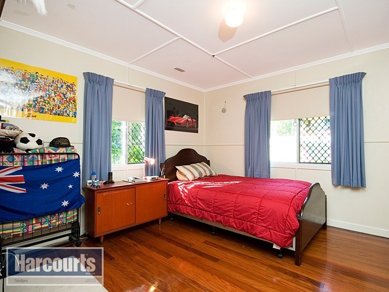 6 Parnoo Street, Mitchelton QLD 4053