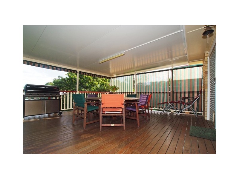 102 Wilgarning Street, Stafford Heights QLD 4053