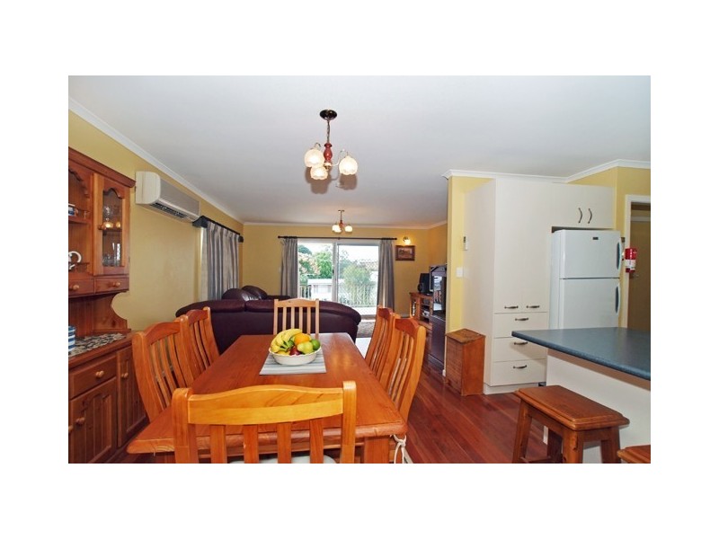 102 Wilgarning Street, Stafford Heights QLD 4053