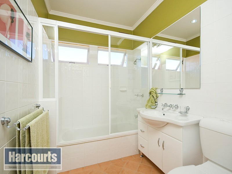 18 Maryland Street, Stafford Heights QLD 4053