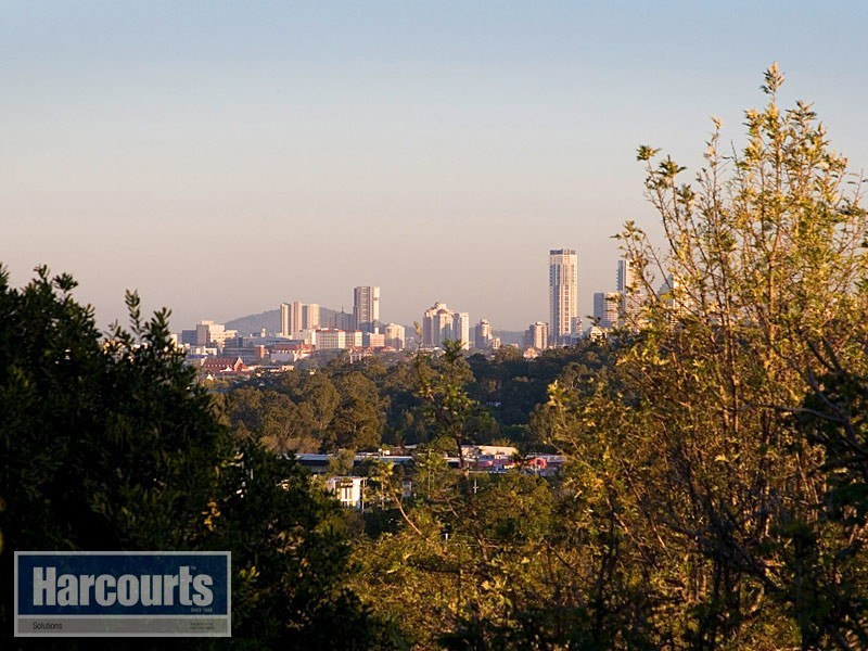 80 Redwood Street, Stafford Heights QLD 4053