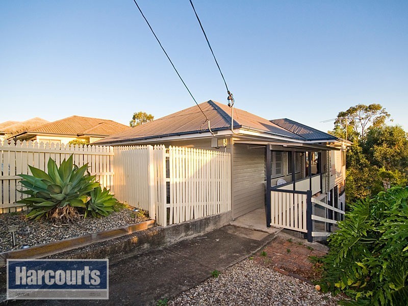 80 Redwood Street, Stafford Heights QLD 4053