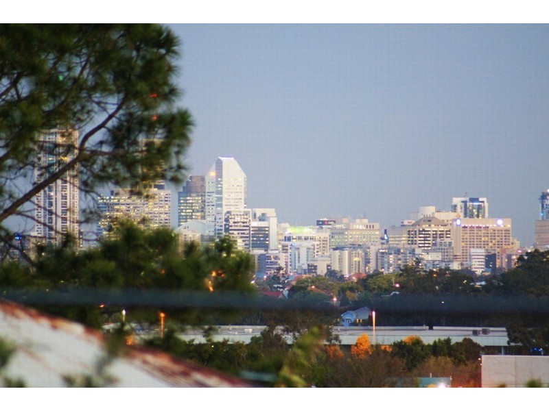 11 Allowrie Street, Stafford QLD 4053