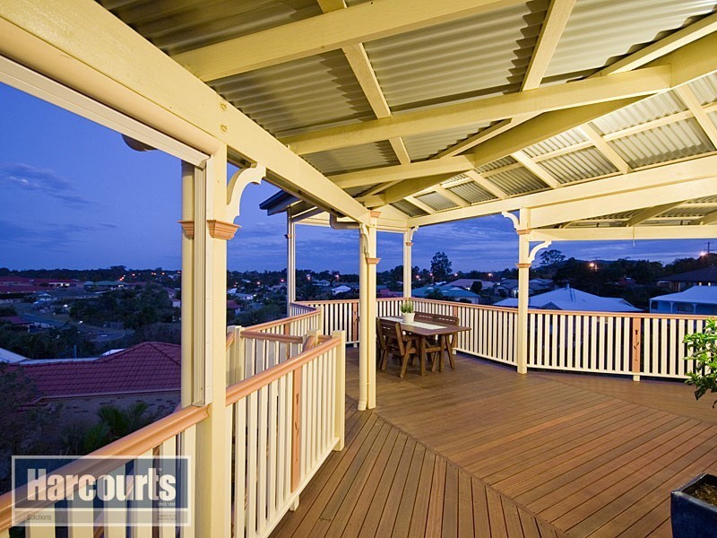 10 Violin Place, Arana Hills QLD 4054