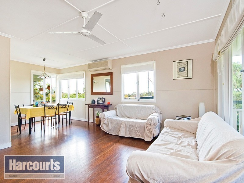 7 Sarina Street, Stafford Heights QLD 4053