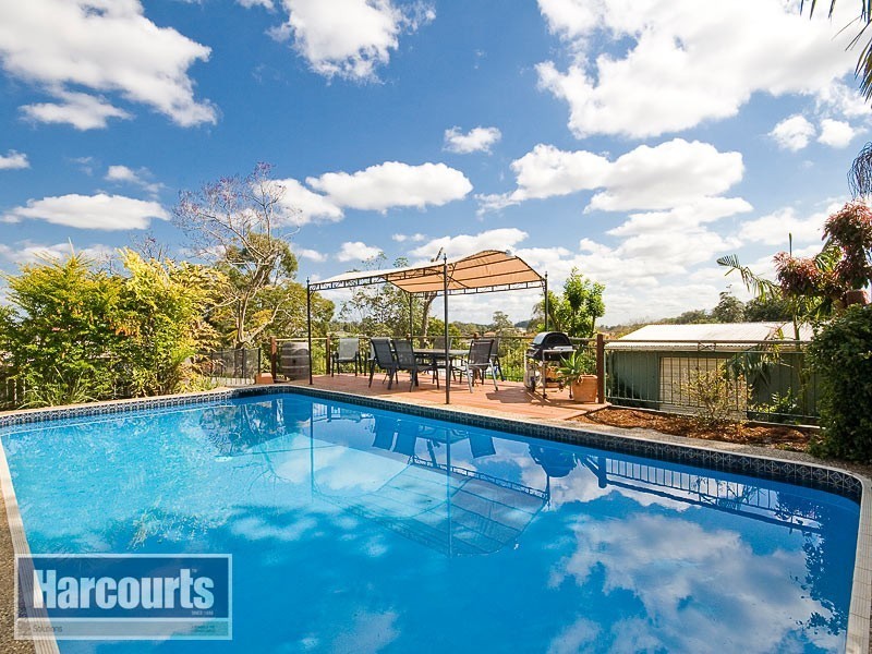 7 Sarina Street, Stafford Heights QLD 4053