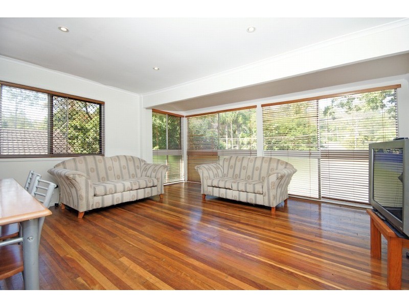 41 Fallbrook Street, Kenmore QLD 4069