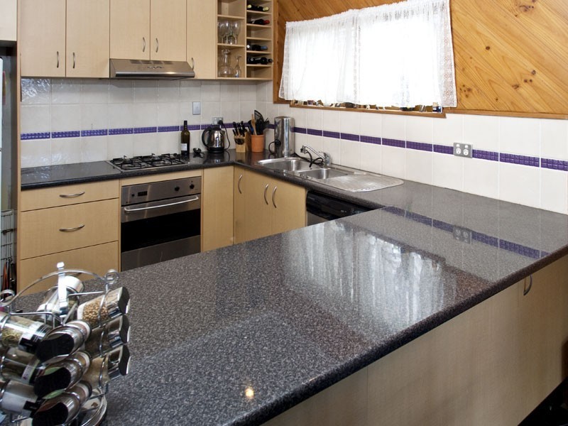 15 Bearsden Avenue, Newmarket QLD 4051