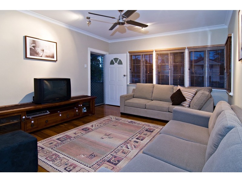 6 Namoi Street, Stafford QLD 4053