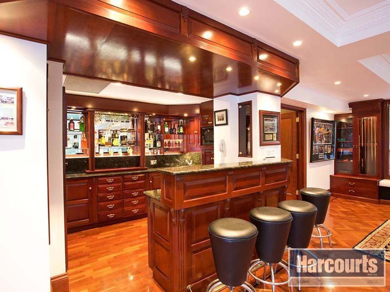 12 Clear Mountain Road, Cashmere QLD 4500