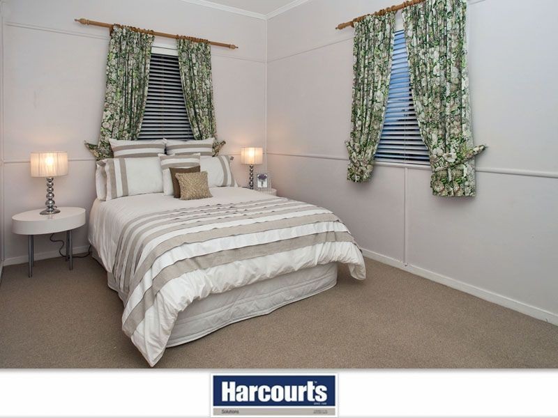 52 Burwood Rd, Everton Park QLD 4053