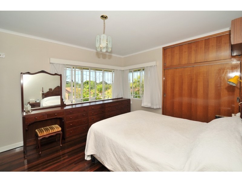 12 Clyde Street, Herston QLD 4006