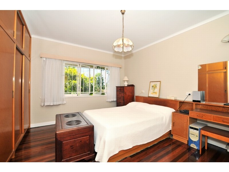12 Clyde Street, Herston QLD 4006