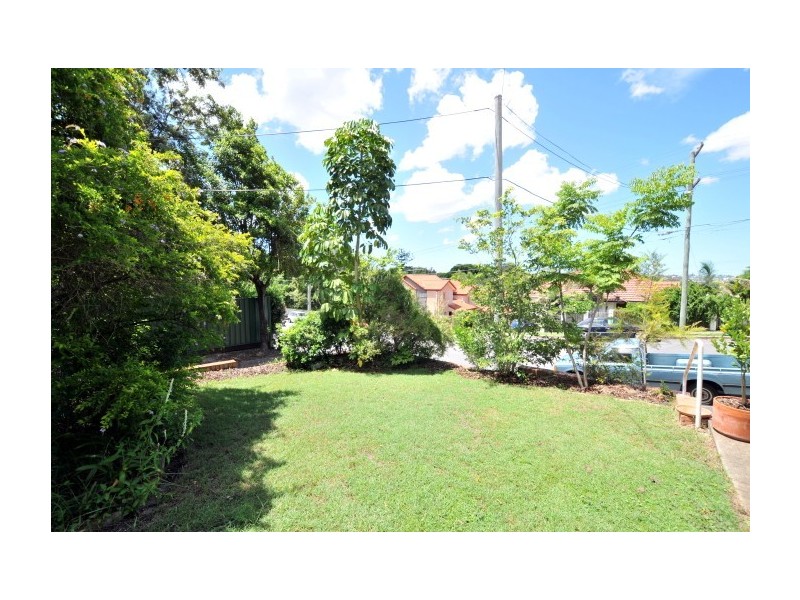 12 Clyde Street, Herston QLD 4006