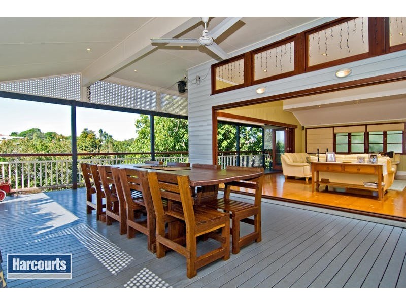 12 Fairleigh Street, Windsor QLD 4030