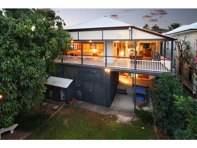 12 Fairleigh Street, Windsor QLD 4030