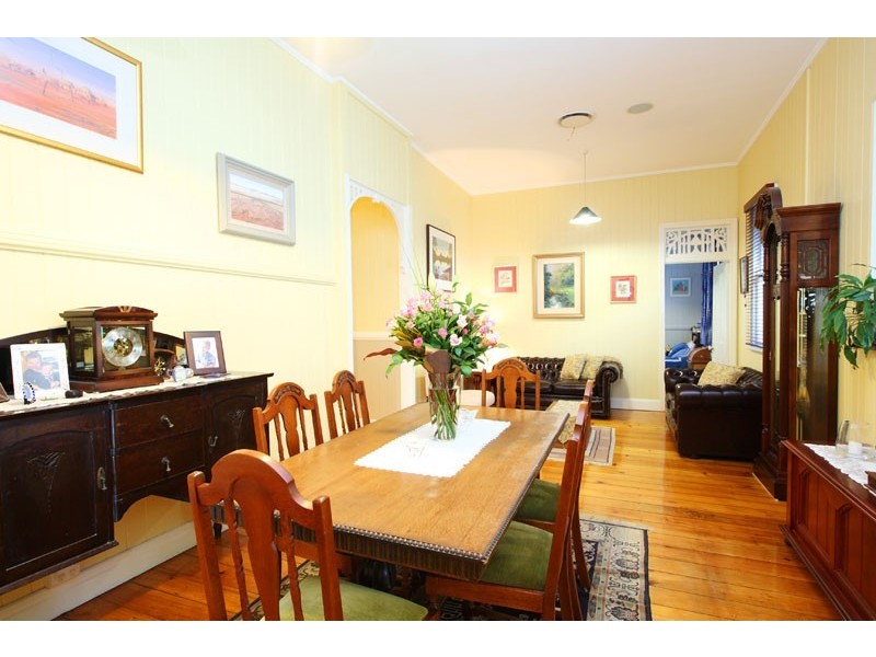 12 Fairleigh Street, Windsor QLD 4030