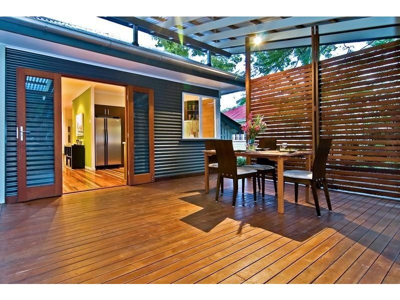 18 Nevitt Steet, Stafford QLD 4053