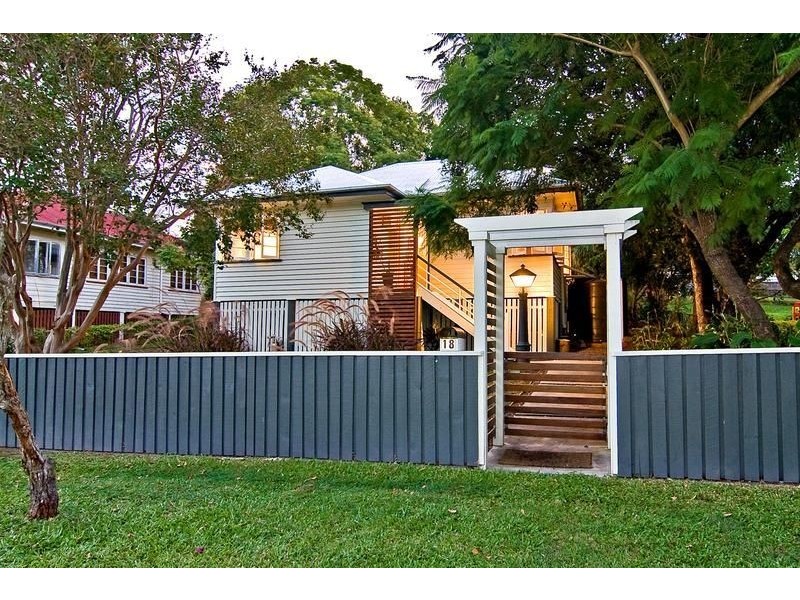 18 Nevitt Steet, Stafford QLD 4053