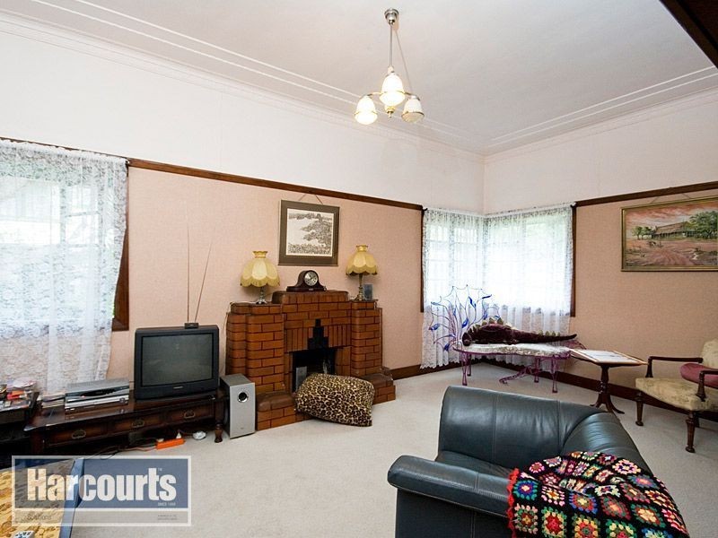 12 Thurlow Street, Newmarket QLD 4051