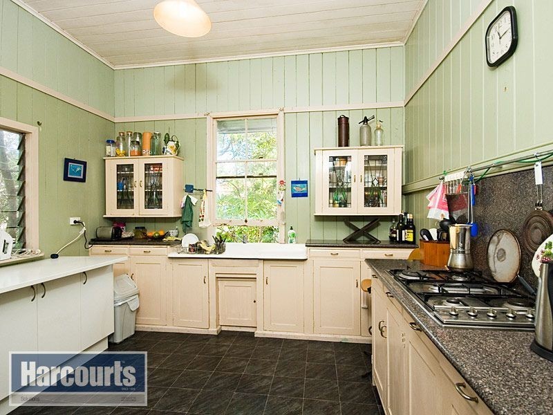 12 Thurlow Street, Newmarket QLD 4051