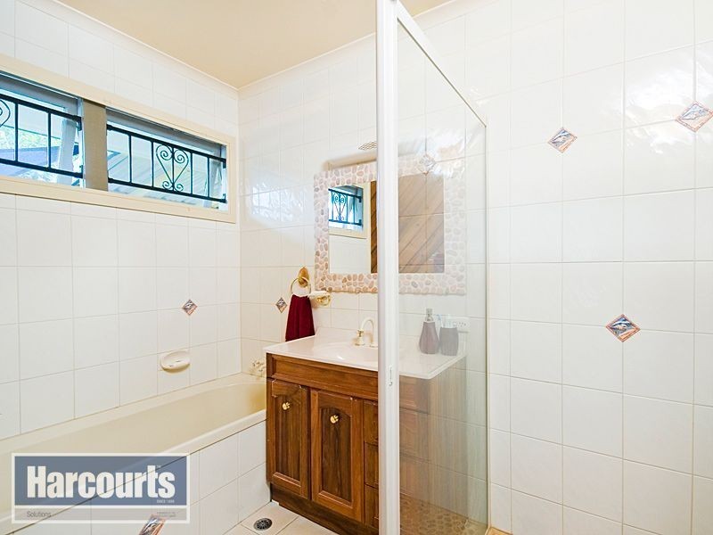 18 Glenrowen Street, Chermside West QLD 4032