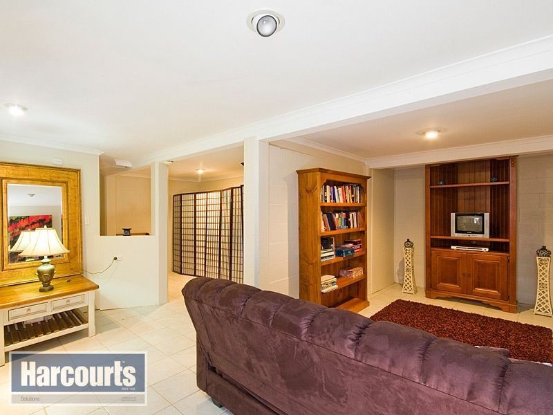 18 Glenrowen Street, Chermside West QLD 4032