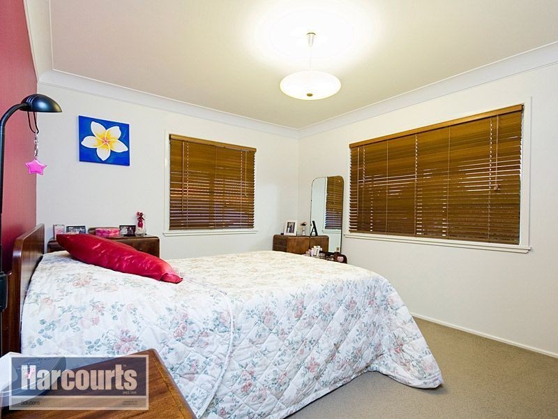 18 Reuben Street, Stafford QLD 4053